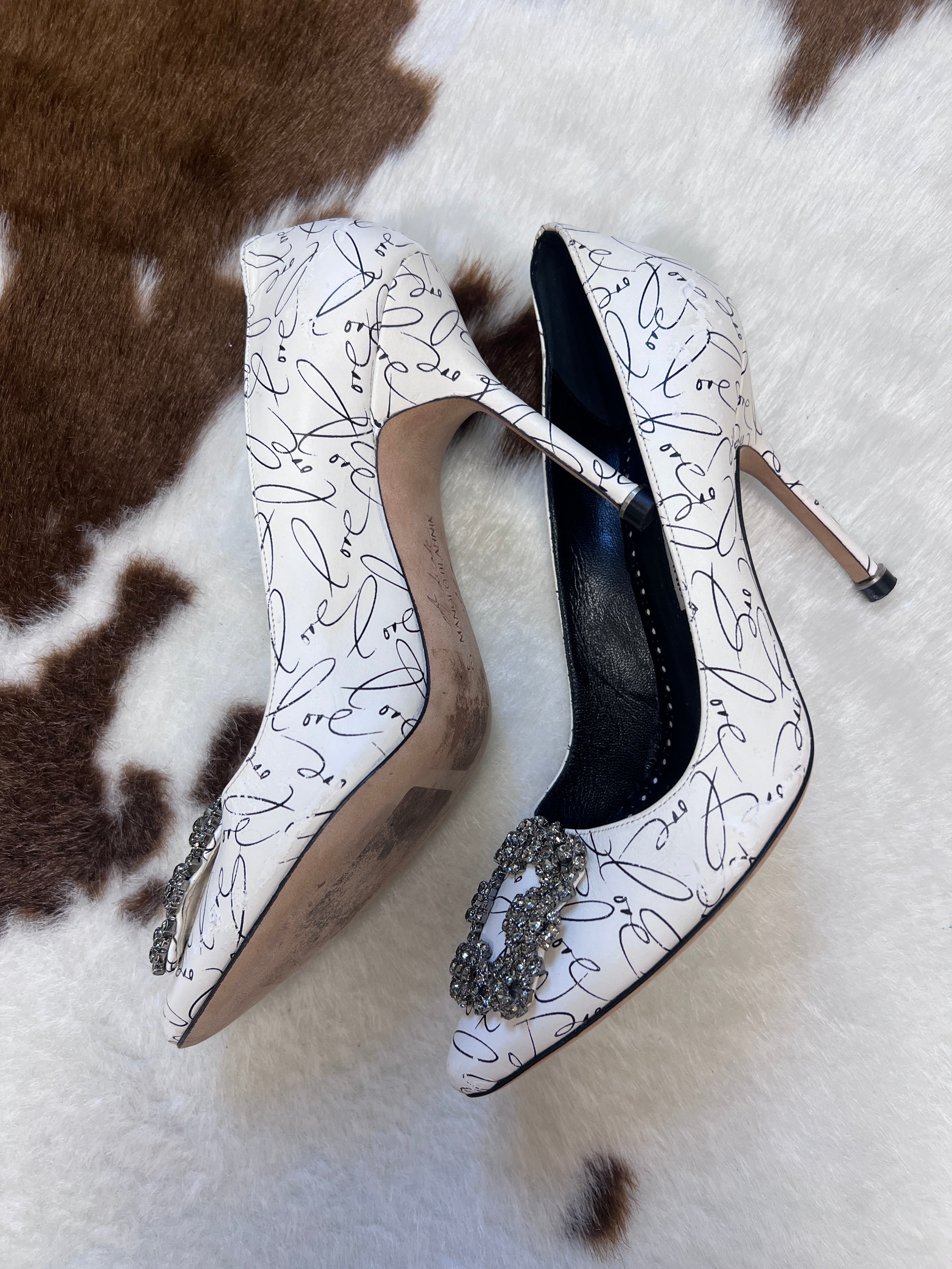 Manolo Blahnik White Crystal Buckle Pointed-Toe Pumps EU37