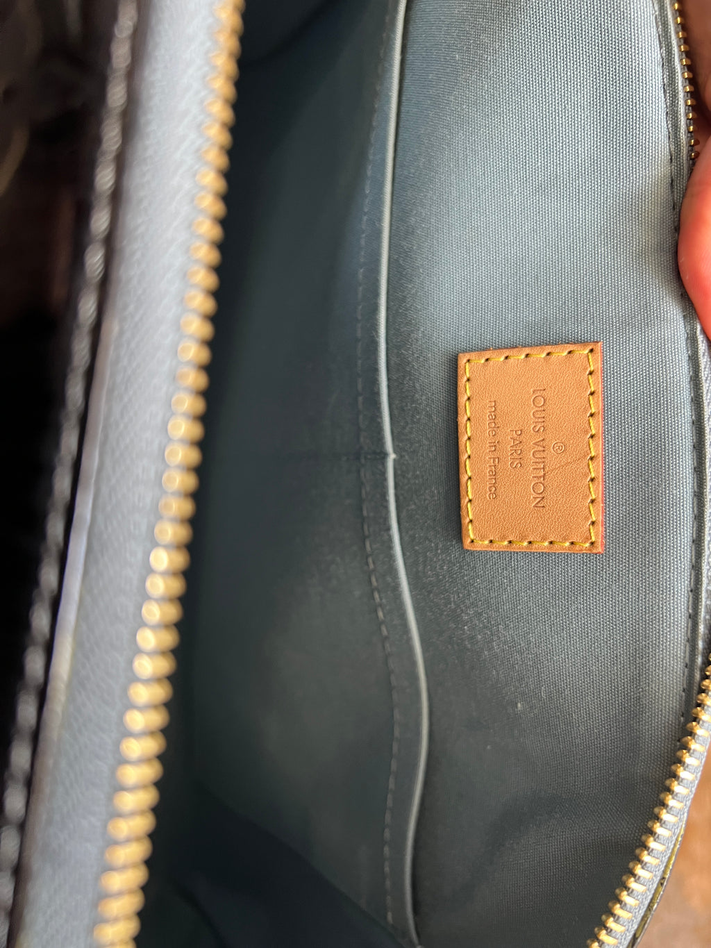 Louis Vuitton Black Monogram Vernis Top Handle Bag