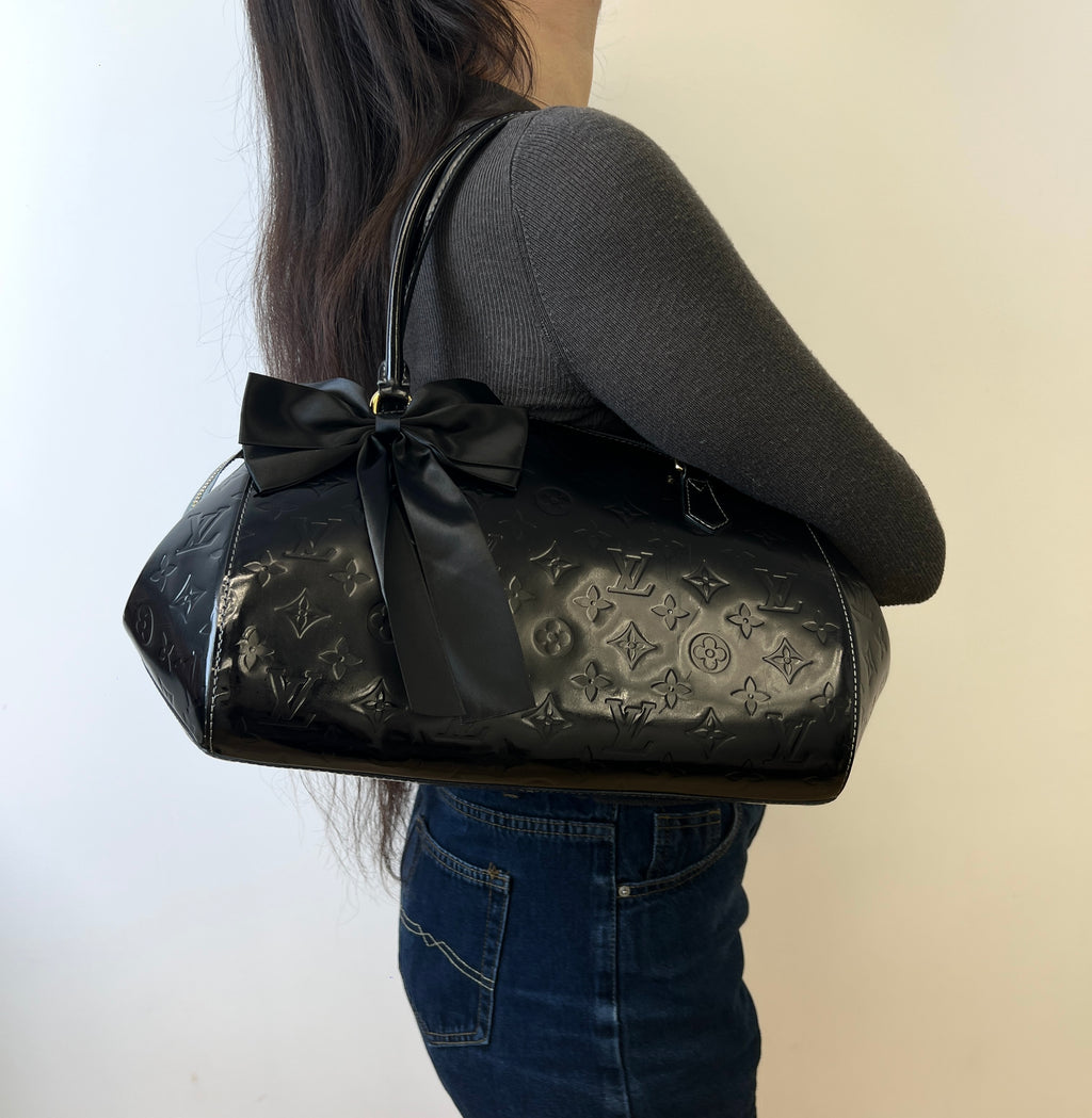 Louis Vuitton Black Monogram Vernis Top Handle Bag